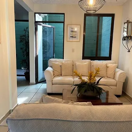 Casa En Residencial Privado Lomas De San Francisco Villa